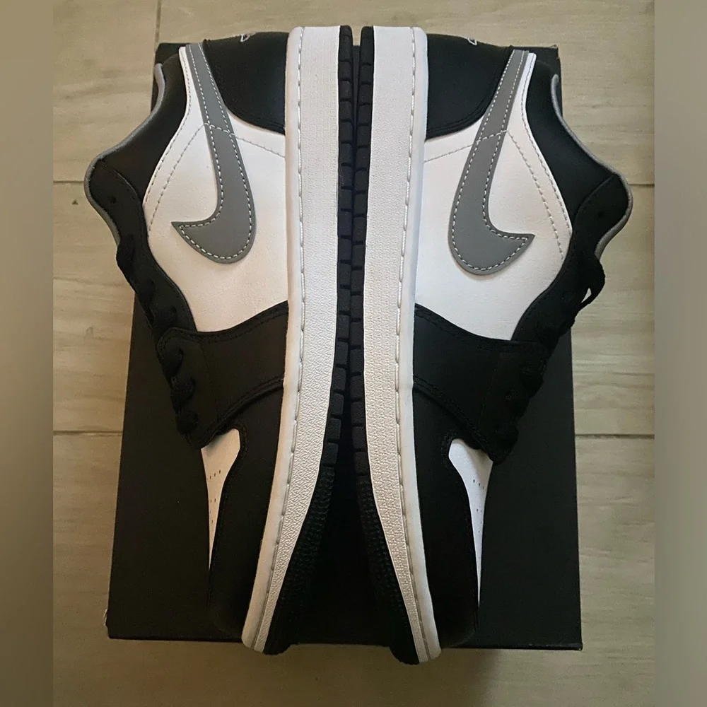 AIR JORDAN 1 Low - Picture 2 of 6